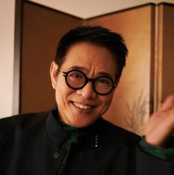 开云-李连杰一家三口拜见仁波切，64岁利智许久不见，颜值回春如昔日！